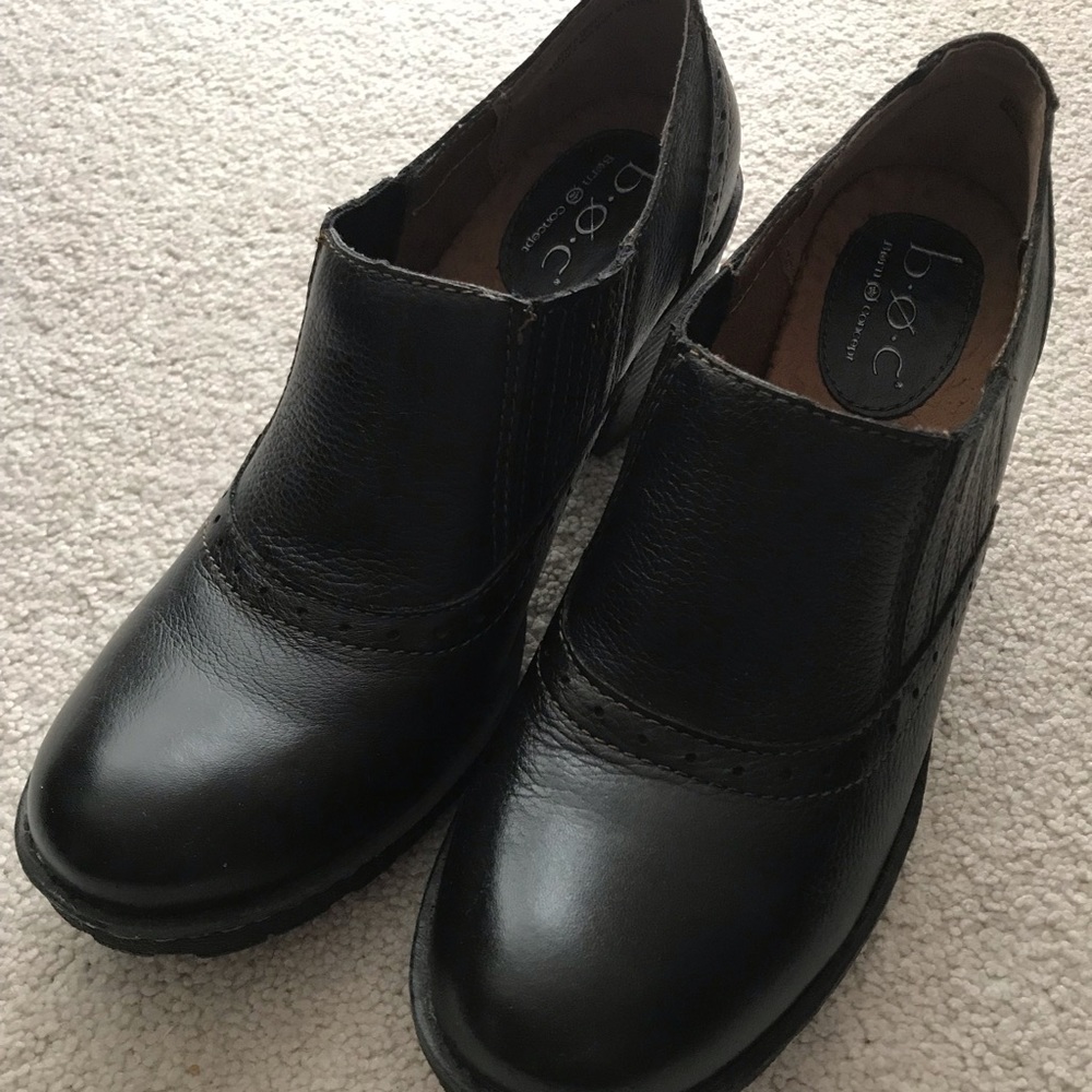 Leather B.O.C. Born Concepts women’s shoe size 7.5